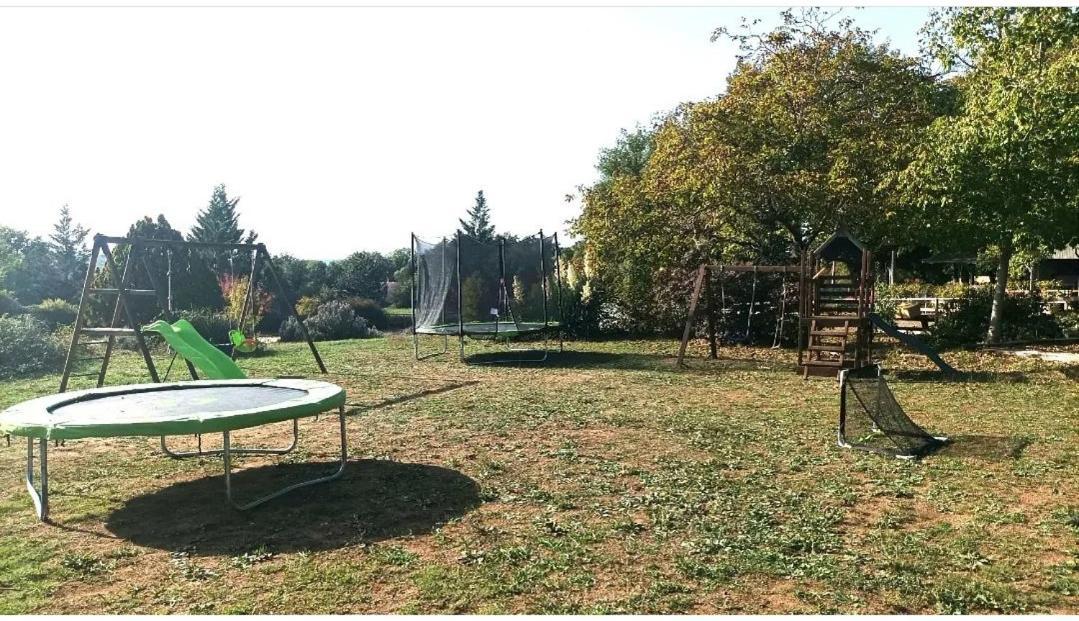 Saint-Aubin-de-Nabirat N°2 Gite 4 Personnes* Au Coeur De La Nature מראה חיצוני תמונה